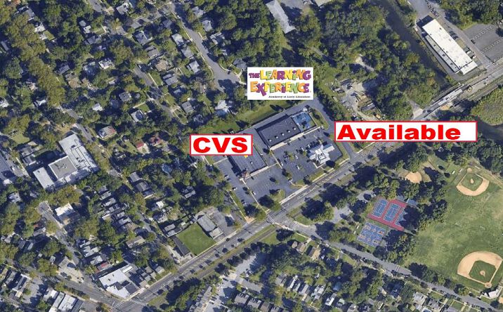 Pictures of Retail, Office property located at 712 Broad St, Riverton, NJ 08077 for sales - image #1