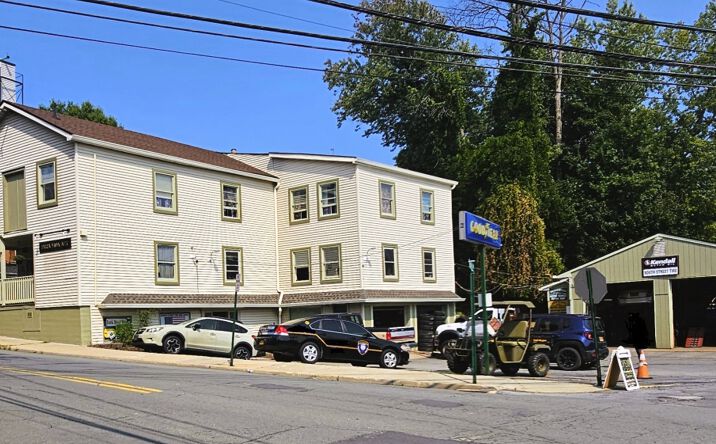 Pictures of Mixed Use, Office, Retail property located at 5 South St, Warwick, NY 10990 for sales - image #1