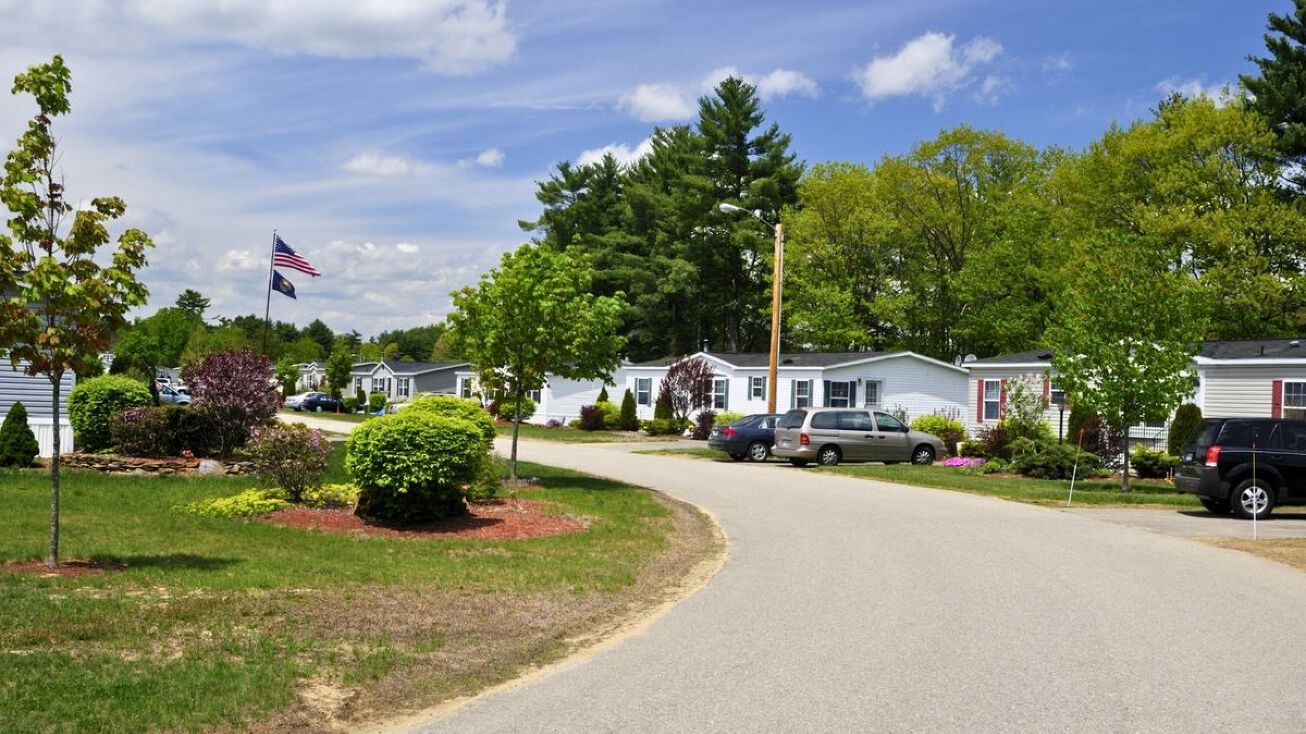 Pictures of Mobile Home Park property located at 3911 Brian Rd, Duluth, MN 55803 for sales - image #1