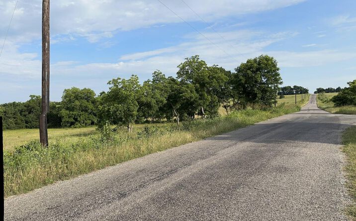 Pictures of Land, Multifamily property located at 999 Hall Rd, Sherman, TX 75090 for sales - image #1
