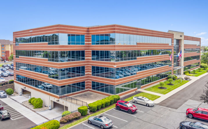 Pictures of Office property located at 9227 Centre Pointe Dr, West Chester, OH 45069 for sales - image #1