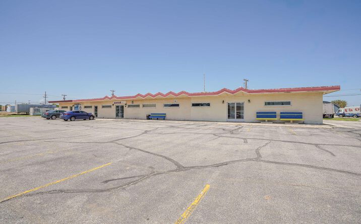 Pictures of Mixed Use, Office, Retail, Special Purpose property located at 4106 SW 51st Ave, Amarillo, TX 79109 for sales - image #1
