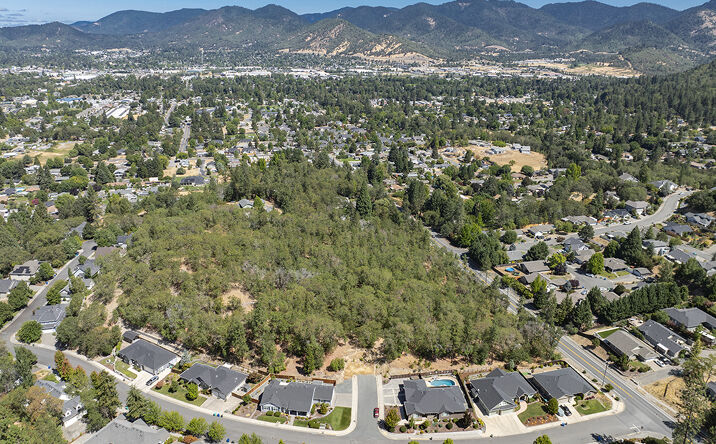 Pictures of Land property located at SE Rosemary Ln, Grants Pass, OR 97527 for sales - image #1