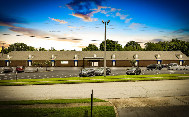 Pictures of Retail property located at 32 Conrad Dr, Jackson, TN 38305 for sales - image #1