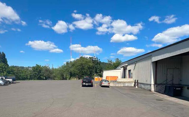 Pictures of Industrial property located at 9085 SE Enoch Ct, Clackamas, OR 97015 for sales - image #1