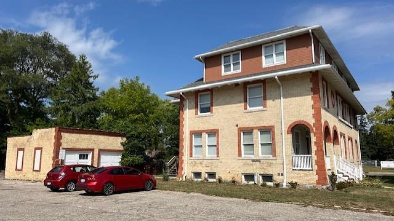 421 N State Street, Alma, MI 48801 | Crexi.com