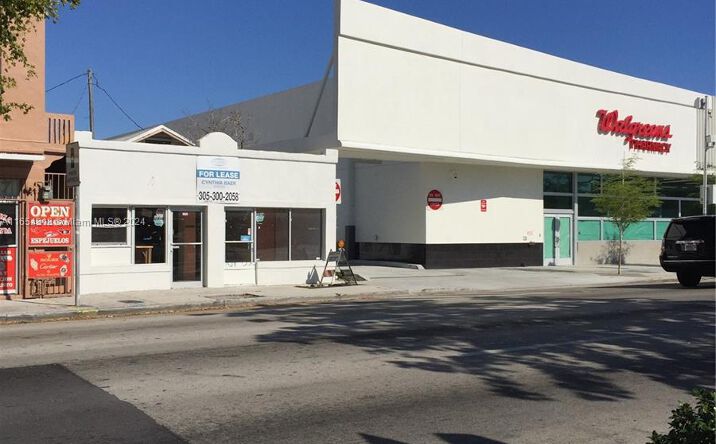 Pictures of Retail, Mixed Use property located at 817 SW 8th St, Miami, FL 33130 for sales - image #1