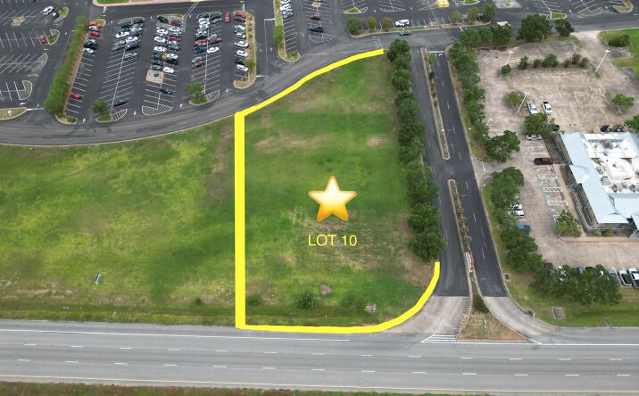Pictures of Land property located at 00000 Emmett F Lowry Expy, Texas City, TX 77591 for sales - image #1