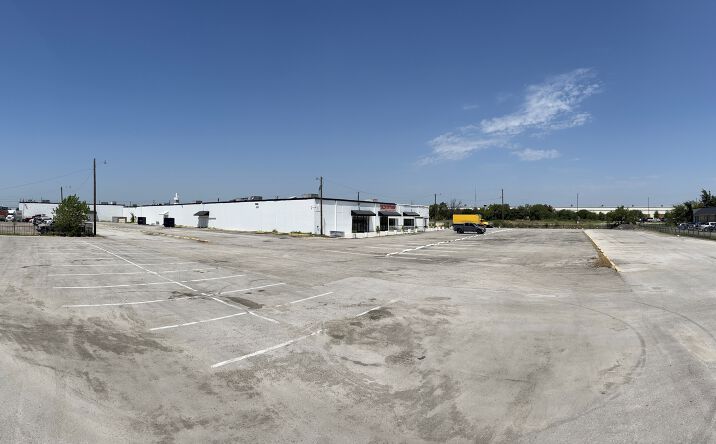 Pictures of Business for Sale, Industrial, Retail property located at 2917 S Garland Ave, Garland, TX 75041 for sales - image #1
