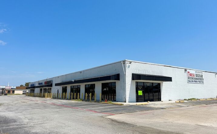 Pictures of Business for Sale, Industrial, Retail property located at 2917 S Garland Ave, Garland, TX 75041 for sales - image #1