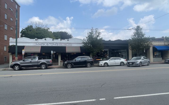 Pictures of Retail property located at 117-121 Trapelo Rd, Belmont, MA 02478 for sales - image #1