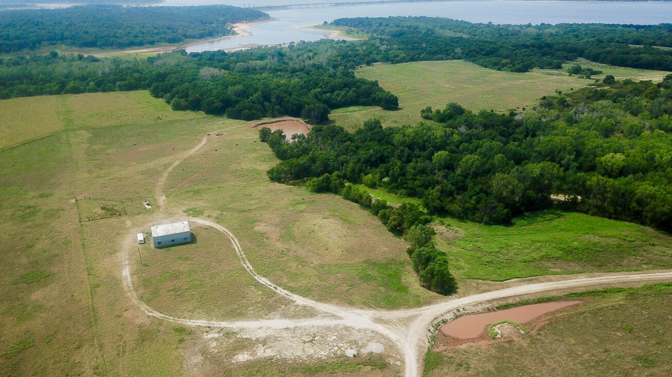 15657 E Furguson Rd, Kaw City, OK 74641