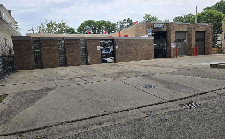 Pictures of Special Purpose property located at 7525-7527 N Wolcott Avenue, Chicago, IL 60626 for sales - image #1