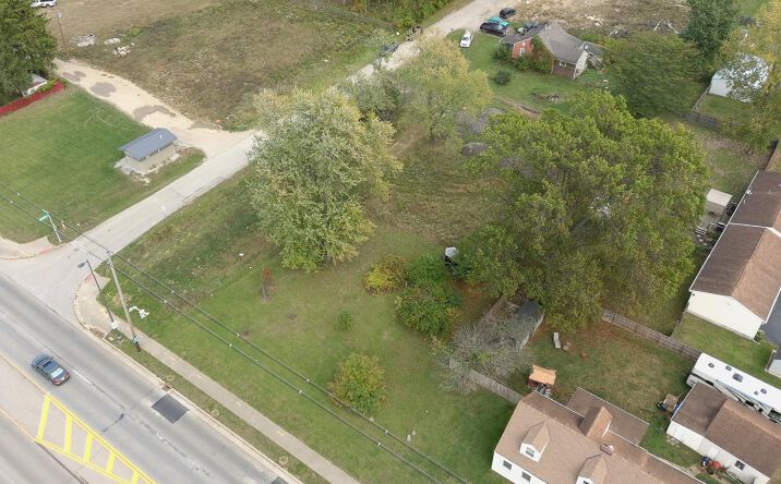 Pictures of Land property located at 3703 Genessee Avenue, Columbus, OH 43219 for sales - image #1