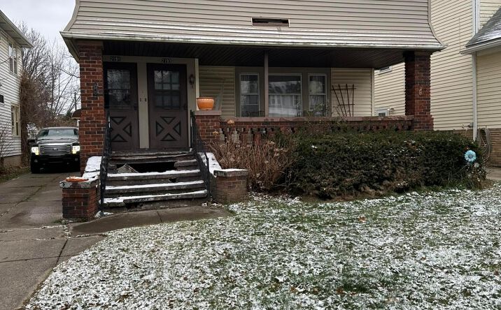 Pictures of Multifamily property located at 2191 Lincoln Avenue, Lakewood, OH 44107 for sales - image #1