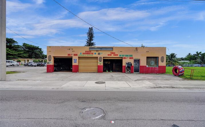 11999 W Dixie Hwy, Miami, FL 33161 | Crexi.com