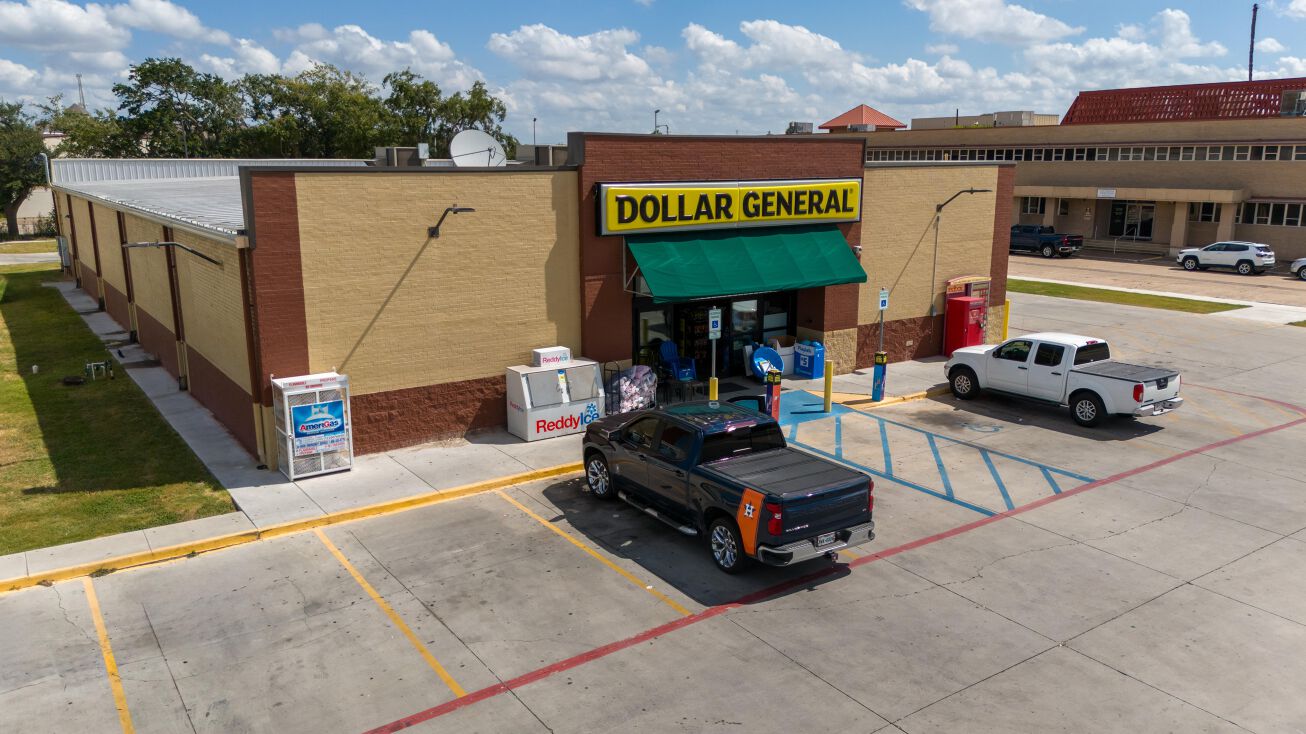 206 W King Ave, Kingsville, TX 78363