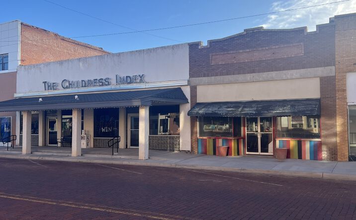 Pictures of Mixed Use, Office, Retail property located at 226 N Main St, Childress, TX 79201 for sales - image #1