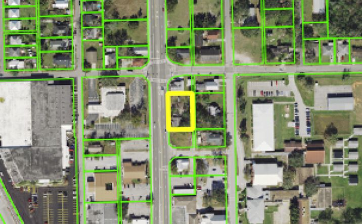 Pictures of Mixed Use, Office property located at 403 N Church Ave, Mulberry, FL 33860 for sales - image #1