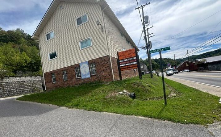 Pictures of Office property located at 384 Main St, Chapmanville, WV 25508 for sales - image #1