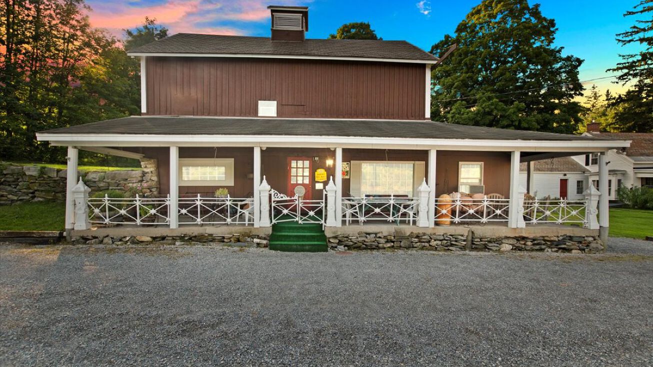 Pictures of Business for Sale, Land, Mixed Use, Retail property located at 5055 Vermont Rte 7a, Shaftsbury, VT 05262 for sales - image #1