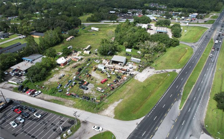 Pictures of Industrial property located at 18498 E Colonial Dr, Orlando, FL 32820 for sales - image #1