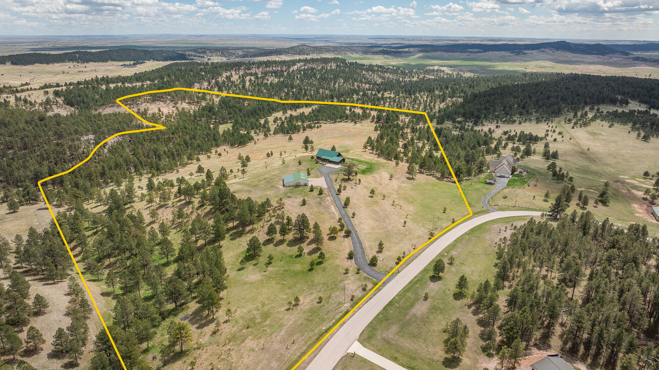 13865 Clydesdale Rd, Rapid City, SD 57702