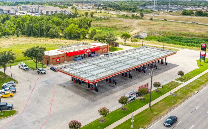 Pictures of Retail property located at 3300 E University Dr, Denton, TX 76208 for comps - image #1