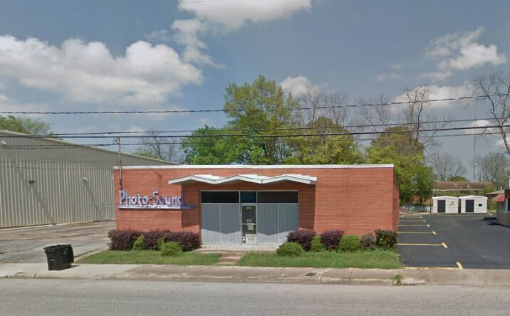 Pictures of Industrial, Mixed Use, Retail property located at 1043 Adams Ave, Montgomery, AL 36104 for sales - image #1