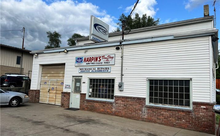 Pictures of Retail property located at 631 Rathbun Street, Blackstone, MA 01504 for sales - image #1