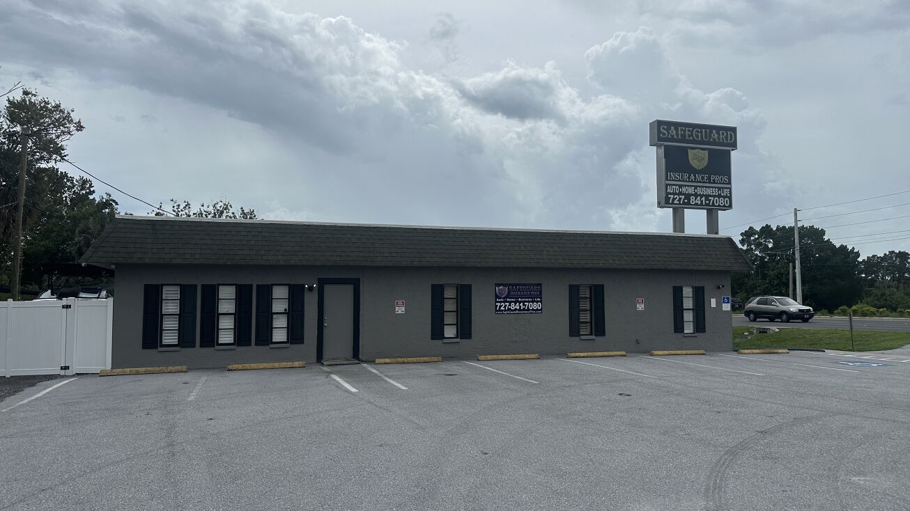 8106 US19, Port Richey, FL 34668