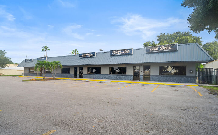 Pictures of Mixed Use property located at 1238 16th Street, Vero Beach, FL 32960 for sales - image #1