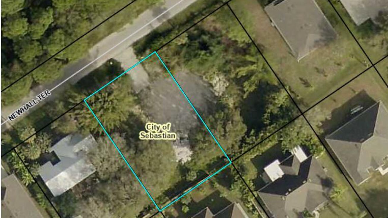 000 Newhall Terrace, Sebastian, FL 32958