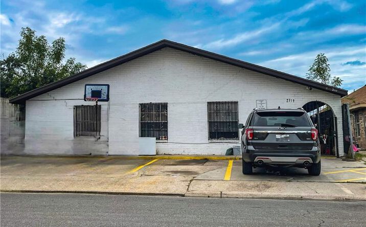 Pictures of Multifamily property located at 2113 Dallas Avenue, McAllen, TX 78501 for sales - image #1