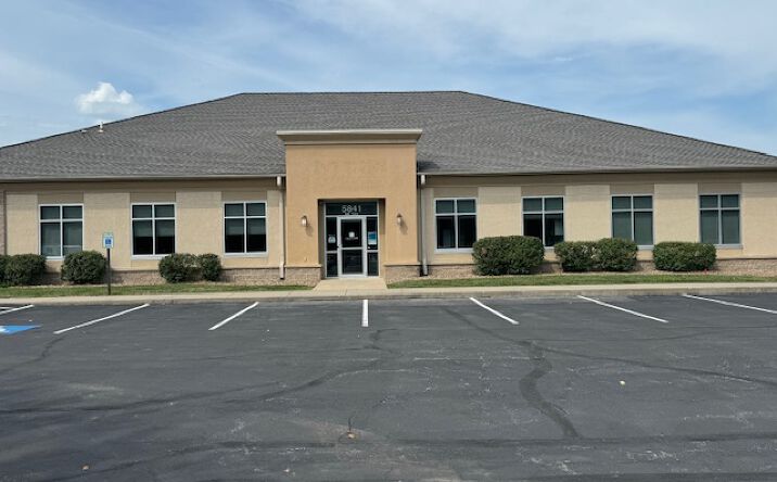 Pictures of Office property located at 5841 NW 72nd St, Kansas City, MO 64151 for sales - image #1