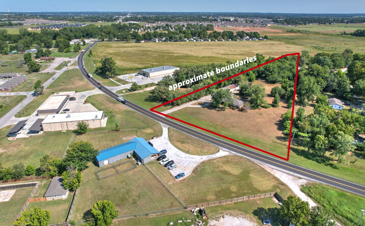 Pictures of Land property located at 16855 S Memorial Dr, Bixby, OK 74008 for sales - image #1