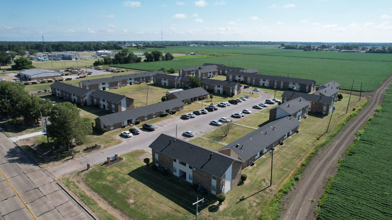 Pictures of Multifamily property located at 1160 Beauchamp St, Greenville, MS 38703 for sales - image #1