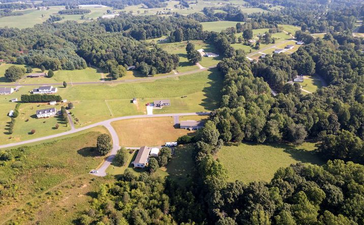 Pictures of Land property located at 0 Robertson Drive Lot #18, Taylorsville, NC 28681 for sales - image #1