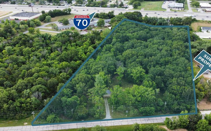 Pictures of Land property located at 8275 Veterans Memorial Pkwy, O'Fallon, MO 63366 for sales - image #1