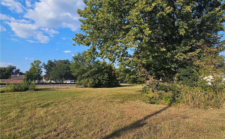 Pictures of Land property located at E 5th Terrace, Garnett, KS 66032 for sales - image #1