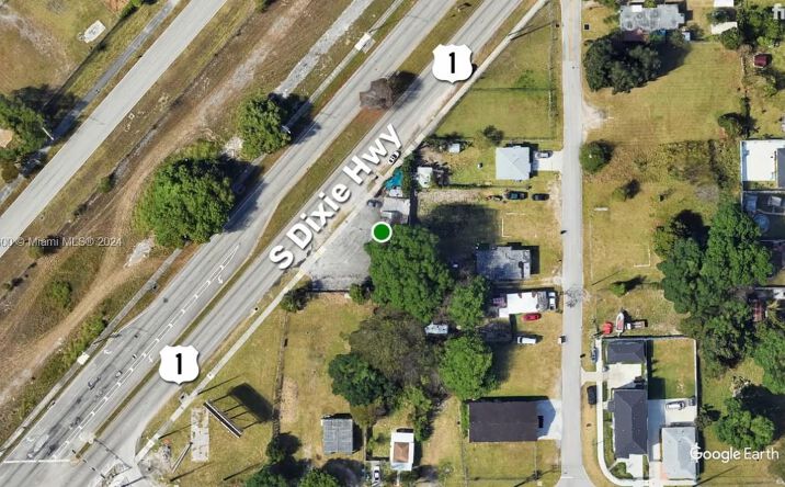 Pictures of Retail property located at 21855 S Dixie Hwy, Miami, FL 33170 for sales - image #1