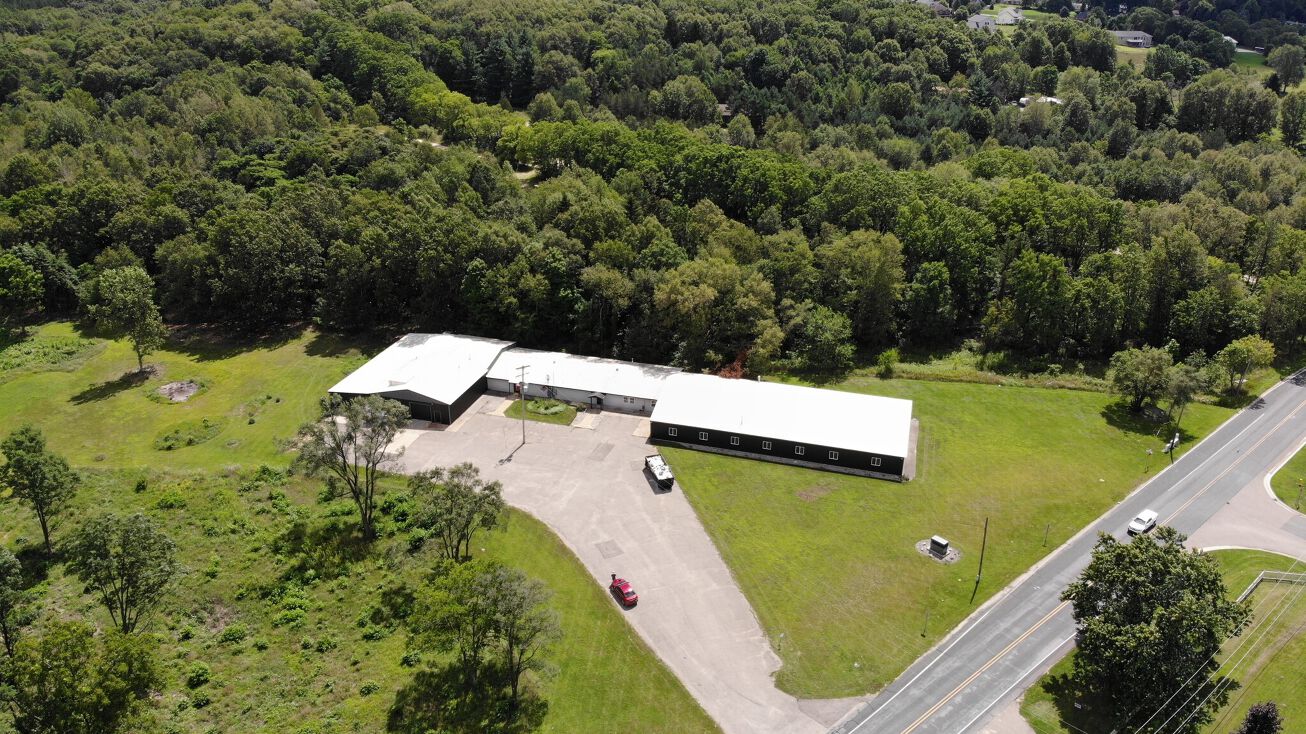 6190 N Riverview Dr, Kalamazoo, MI 49004