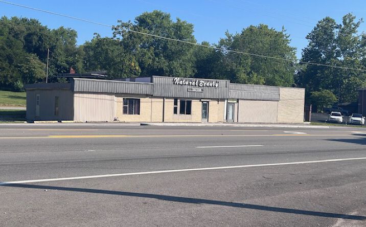 Pictures of Mixed Use, Office, Retail property located at 19421 Alberta St, Oneida, TN 37841 for sales - image #1