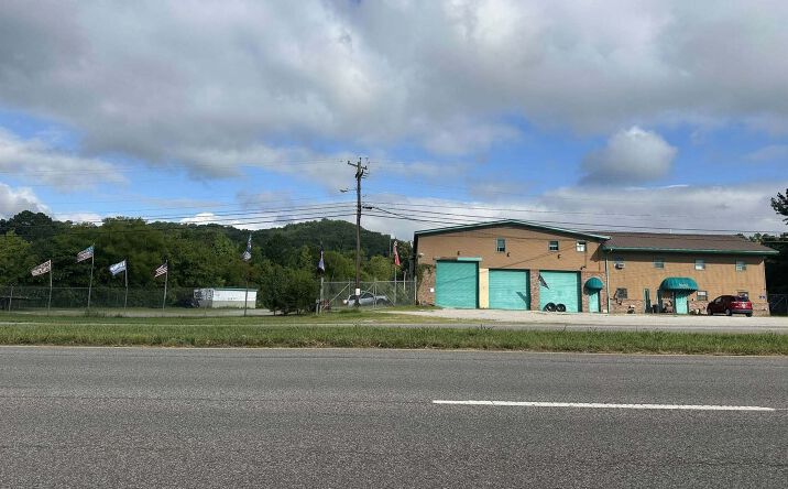 Pictures of Industrial property located at 2818 Roane State Hwy, Harriman, TN 37748 for sales - image #1