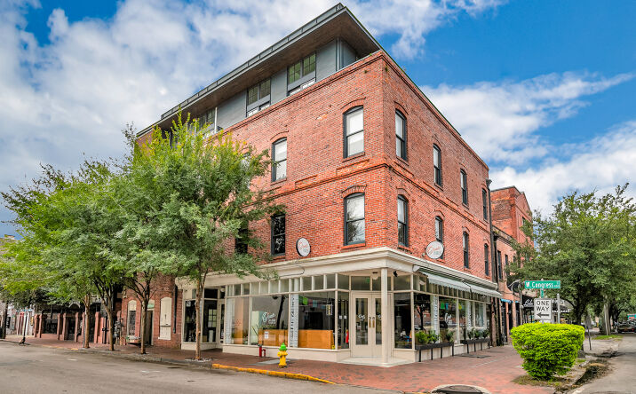 Pictures of Hospitality, Mixed Use, Multifamily, Retail property located at 36 Martin Luther King Jr Blvd, Savannah, GA 31401 for sales - image #1