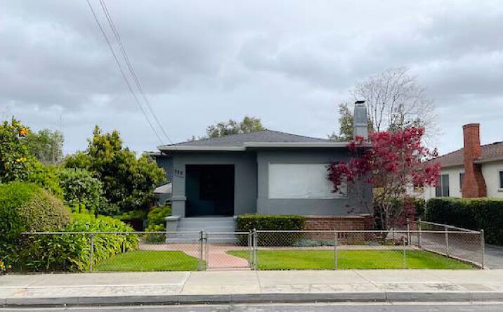 Pictures of Multifamily property located at 830 University Ave, Menlo Park, CA 94025 for sales - image #1