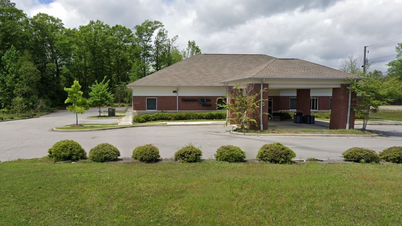 Forest Ave, Luverne, AL 36049