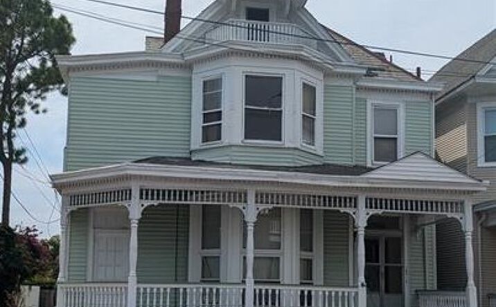 Pictures of Multifamily property located at 444 Dinwiddie St, Portsmouth, VA 23704 for sales - image #1