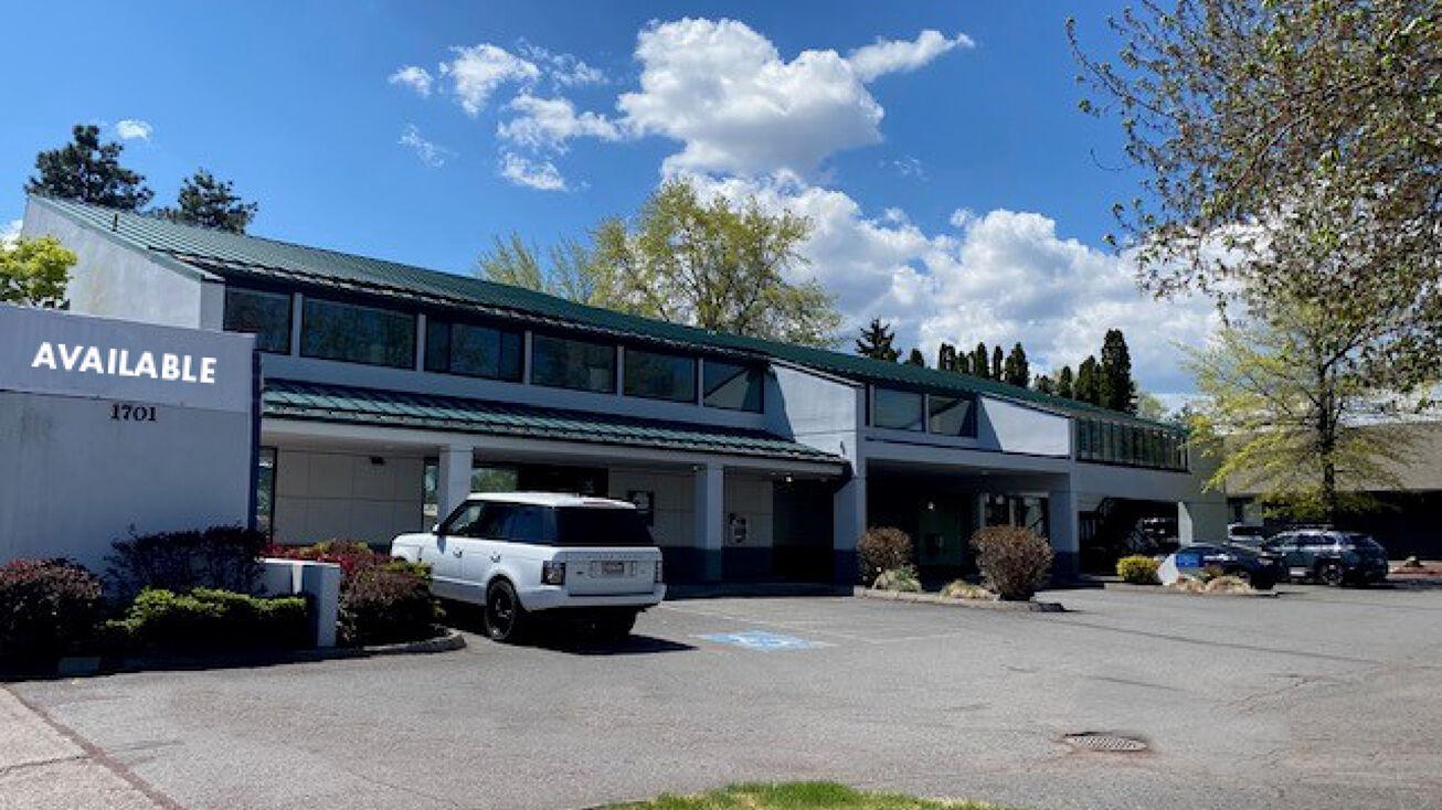 Pictures of Retail, Office property located at 1701 NE 3rd St, Bend, OR 97701 for sales - image #1