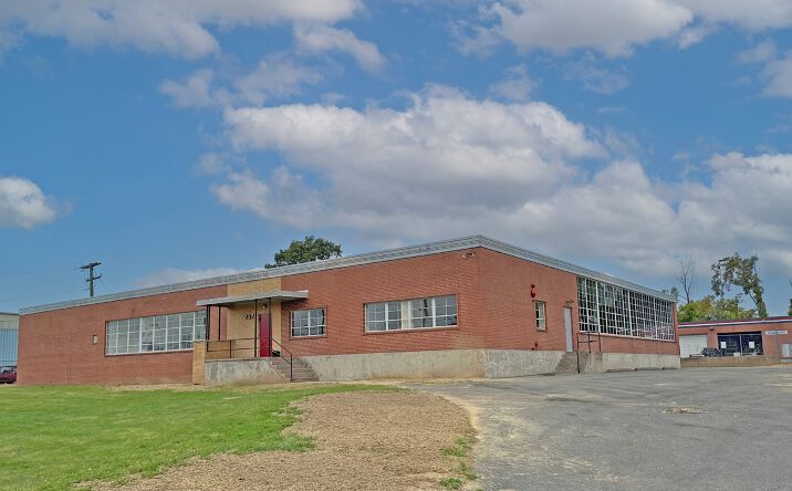 Pictures of Industrial property located at 237 Weston St, Hartford, CT 06120 for sales - image #1